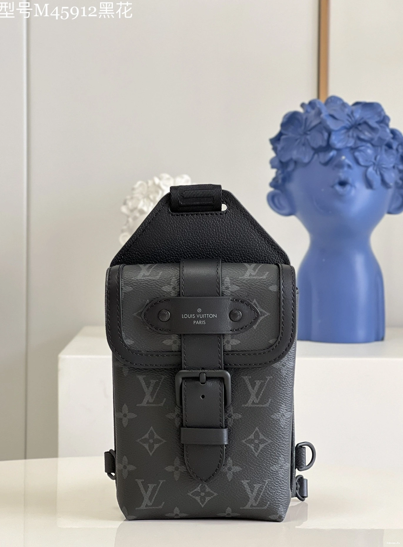 VUITTON SLINGBAG LOUIS SAUMUR 0112